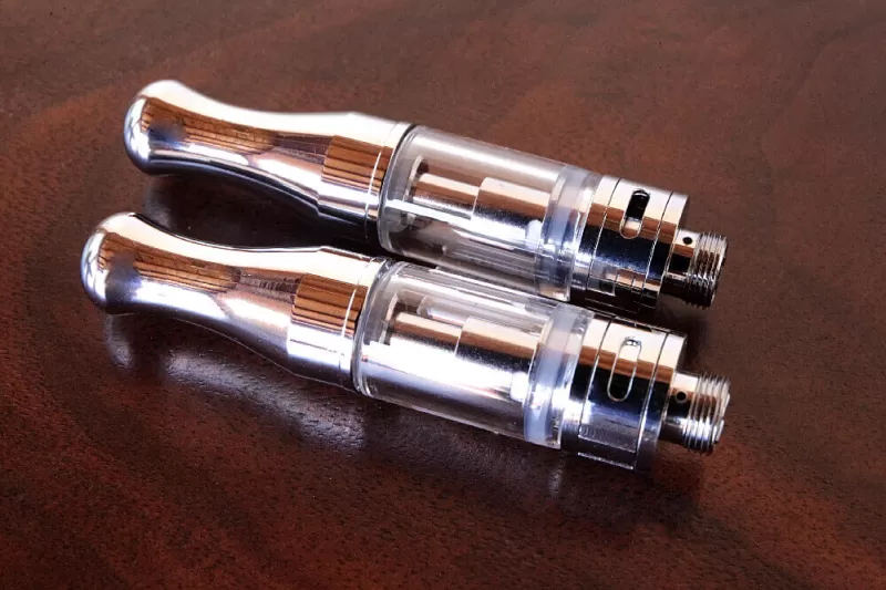 Vari-Flow 510 Vape Cartridges - Silver; Vape Product, Vape Product; Wide/Flat, Wide/Round