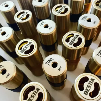 Furia 21700/20700/18650 - Material#Copper/Delrin>Copper/Ultem>Brass/Delrin>Brass/Ultem